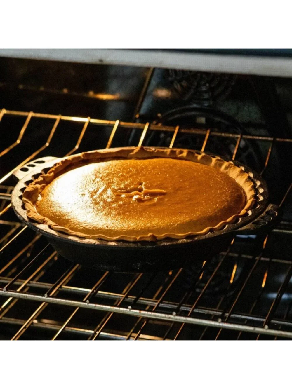 Extra Deep Cast Iron Pie Pan - Pre-Seasoned Bakeware with Crimped Edges